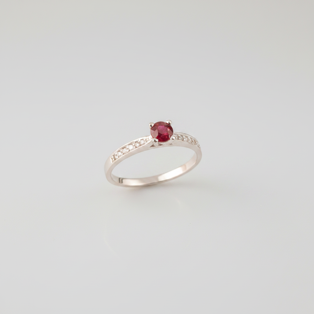 ANILLO RUBI Y BRILLANTES FVS005