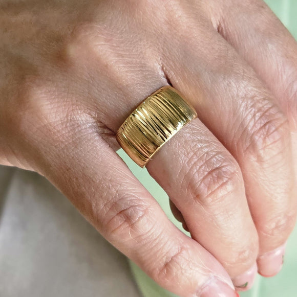 ANILLO FACETADO