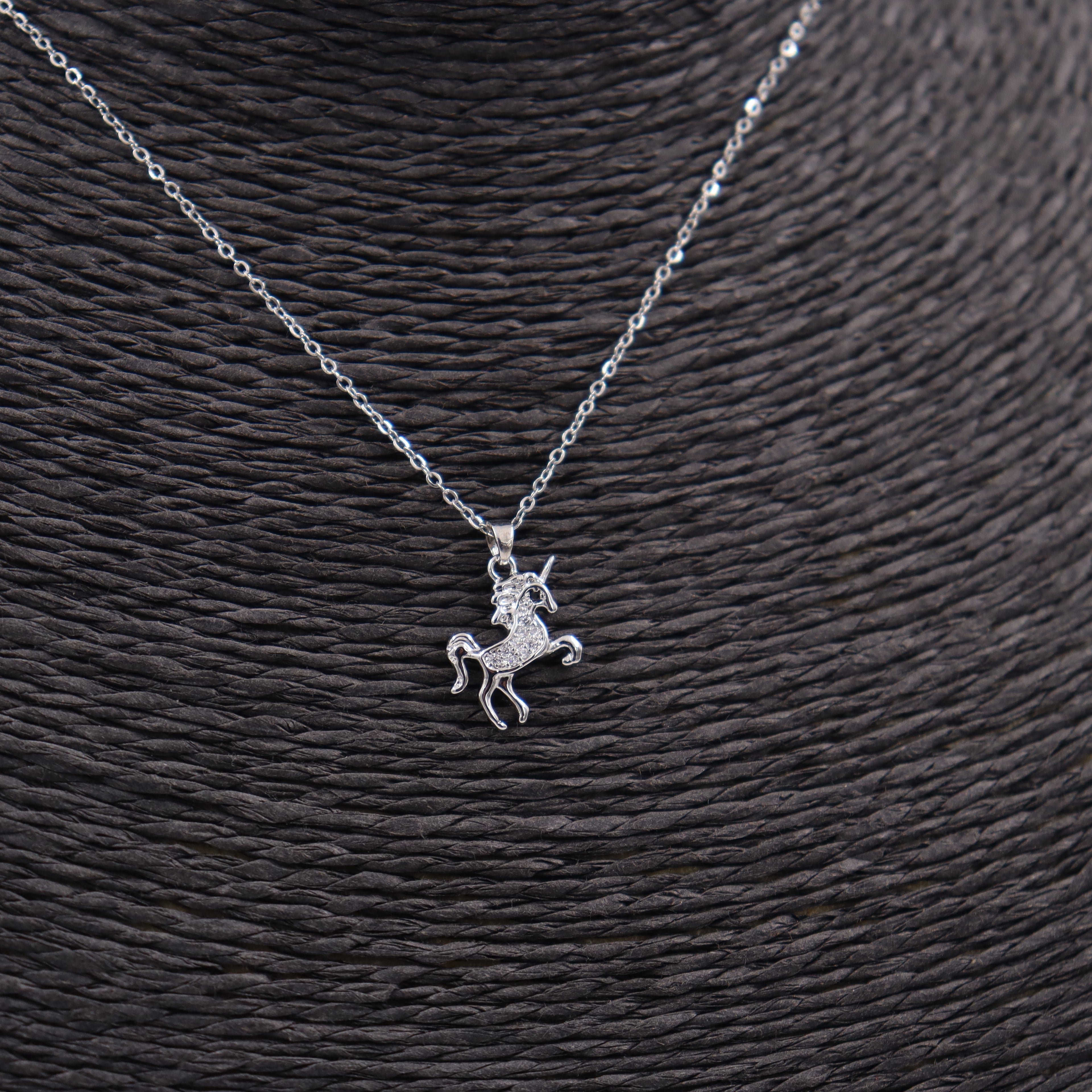 COLLAR UNICORNIO