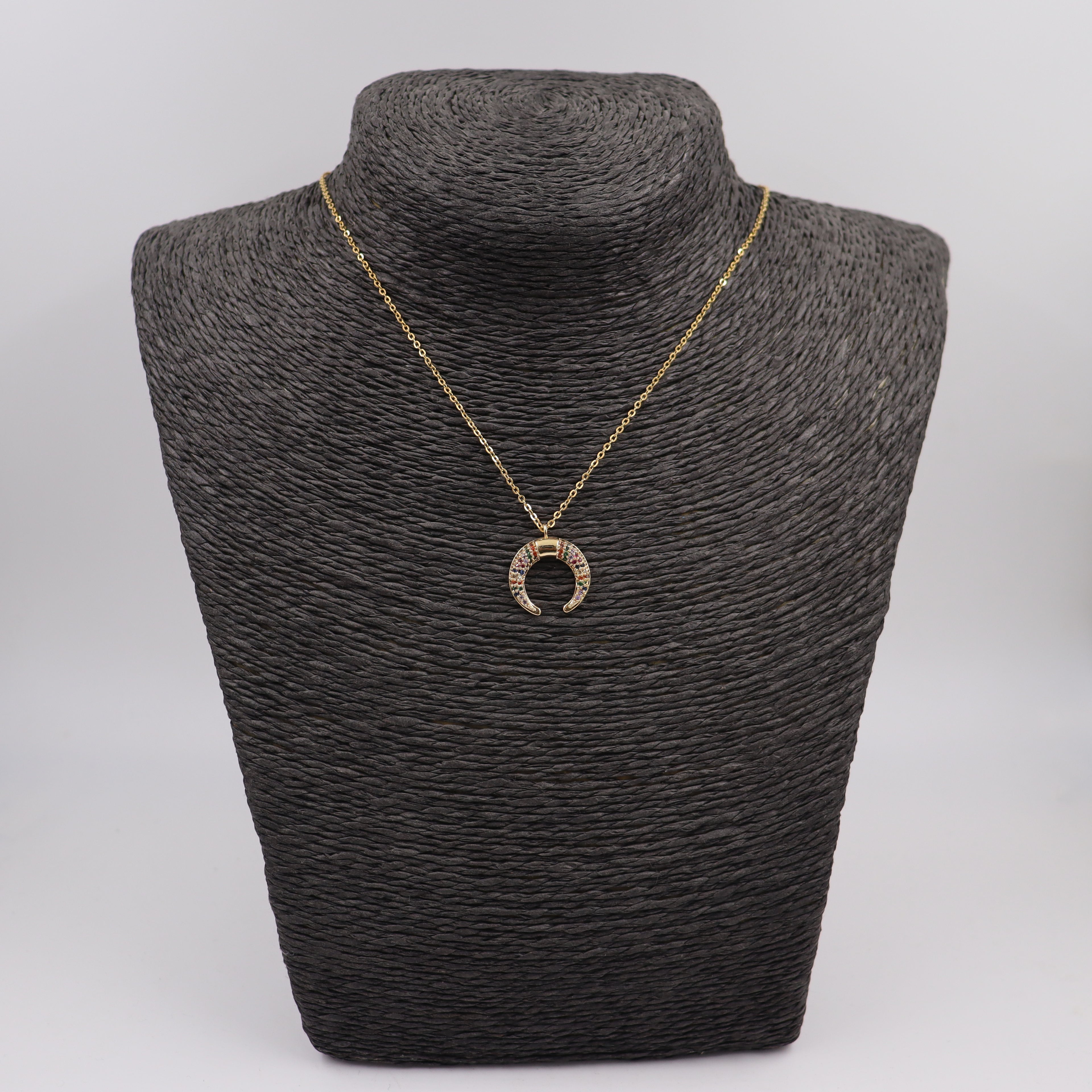 COLLAR CUERNOS CON PIEDRAS MULTICOLOR