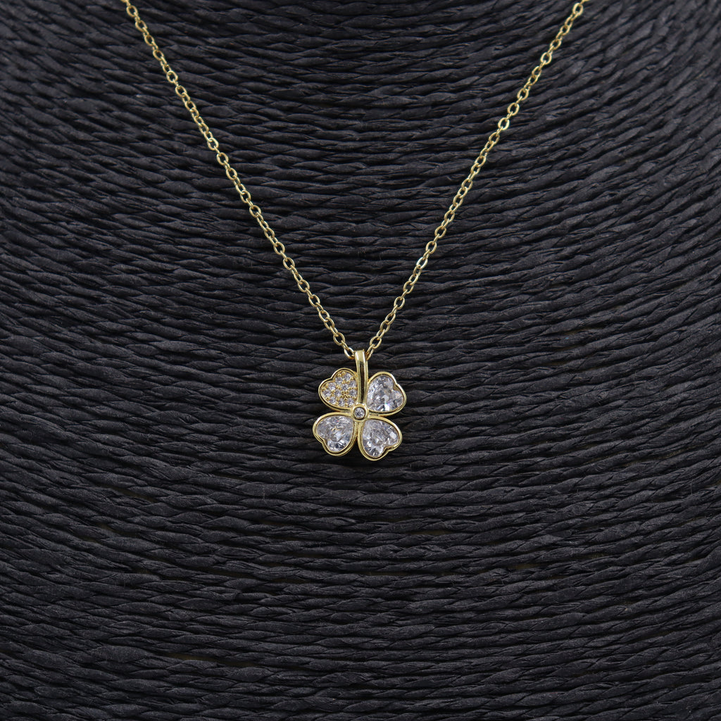 COLLAR TREBOL CORAZÓN