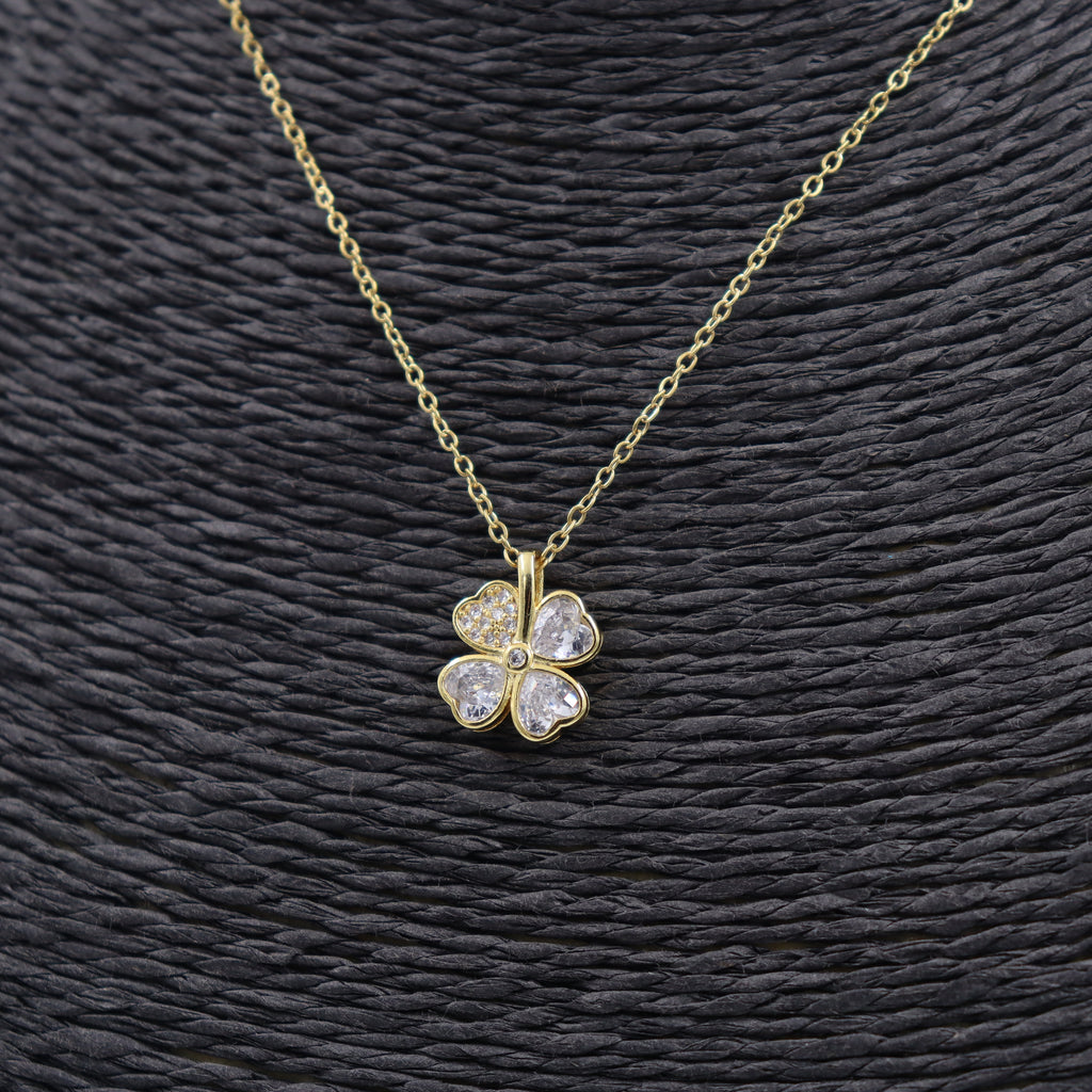 COLLAR TREBOL CORAZÓN