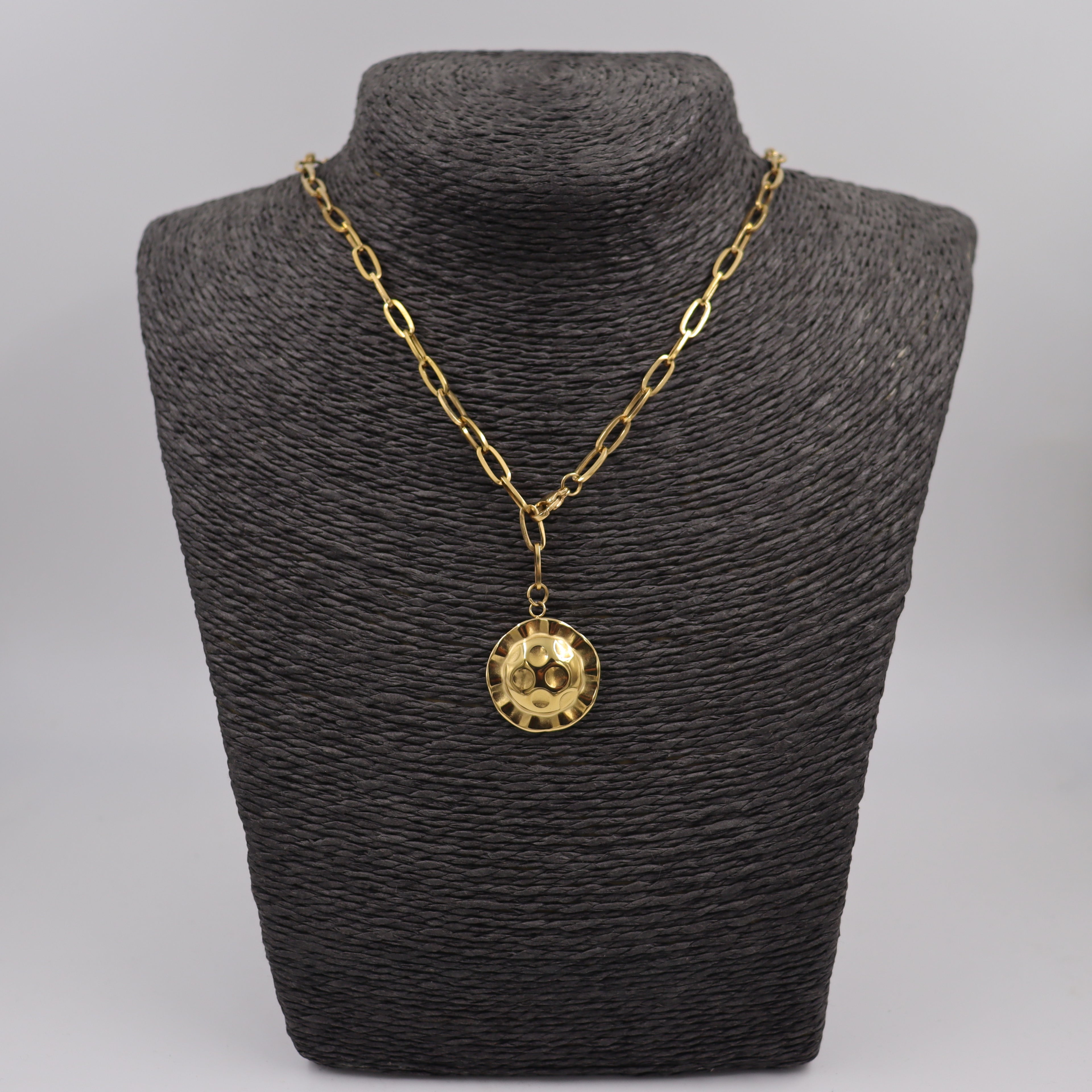 COLLAR