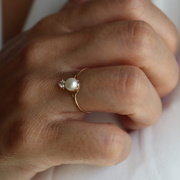 SORTIJA ORO PERLA Y CIRCONITA PVS002