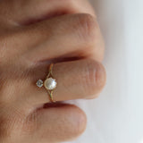 SORTIJA ORO PERLA Y CIRCONITA PVS002