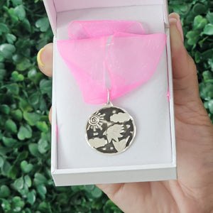 MEDALLA RAMO DE BODAS RELIEVE