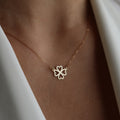 COLLAR TREBOL CON CORAZONES - C006
