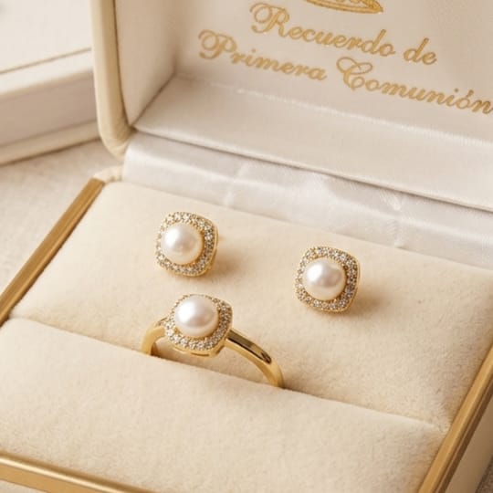 CONJUNTO COMUNIÓN PLATA DE LEY BAÑADO EN ORO
