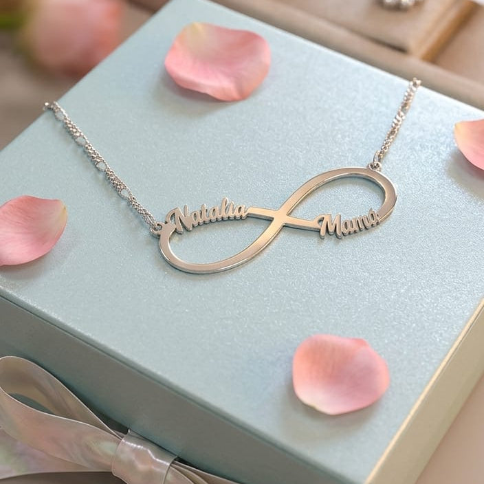 COLLAR INFINITO CON NOMBRE + MAMÁ
