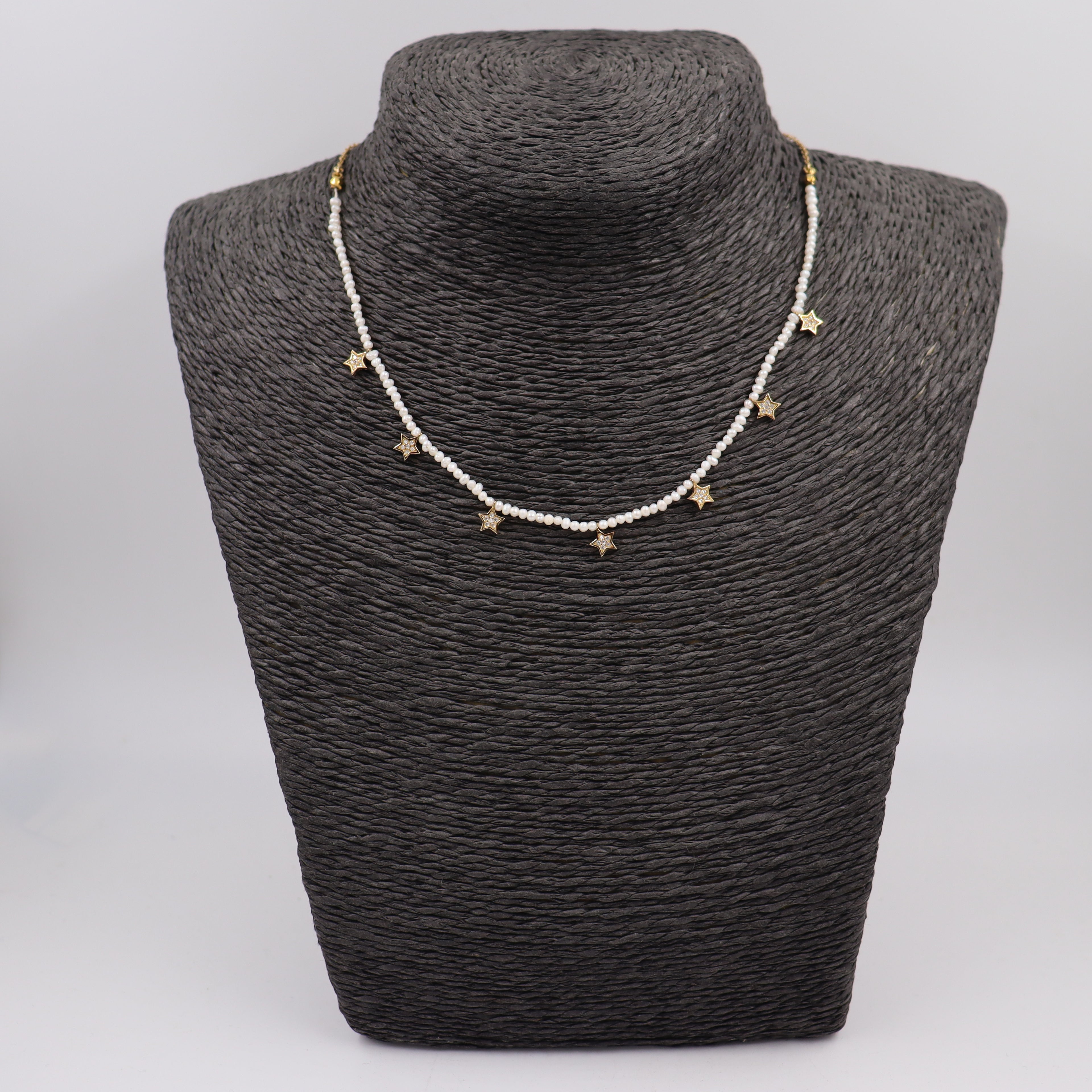 COLLAR DORADO PERLITAS Y ESTRELLAS