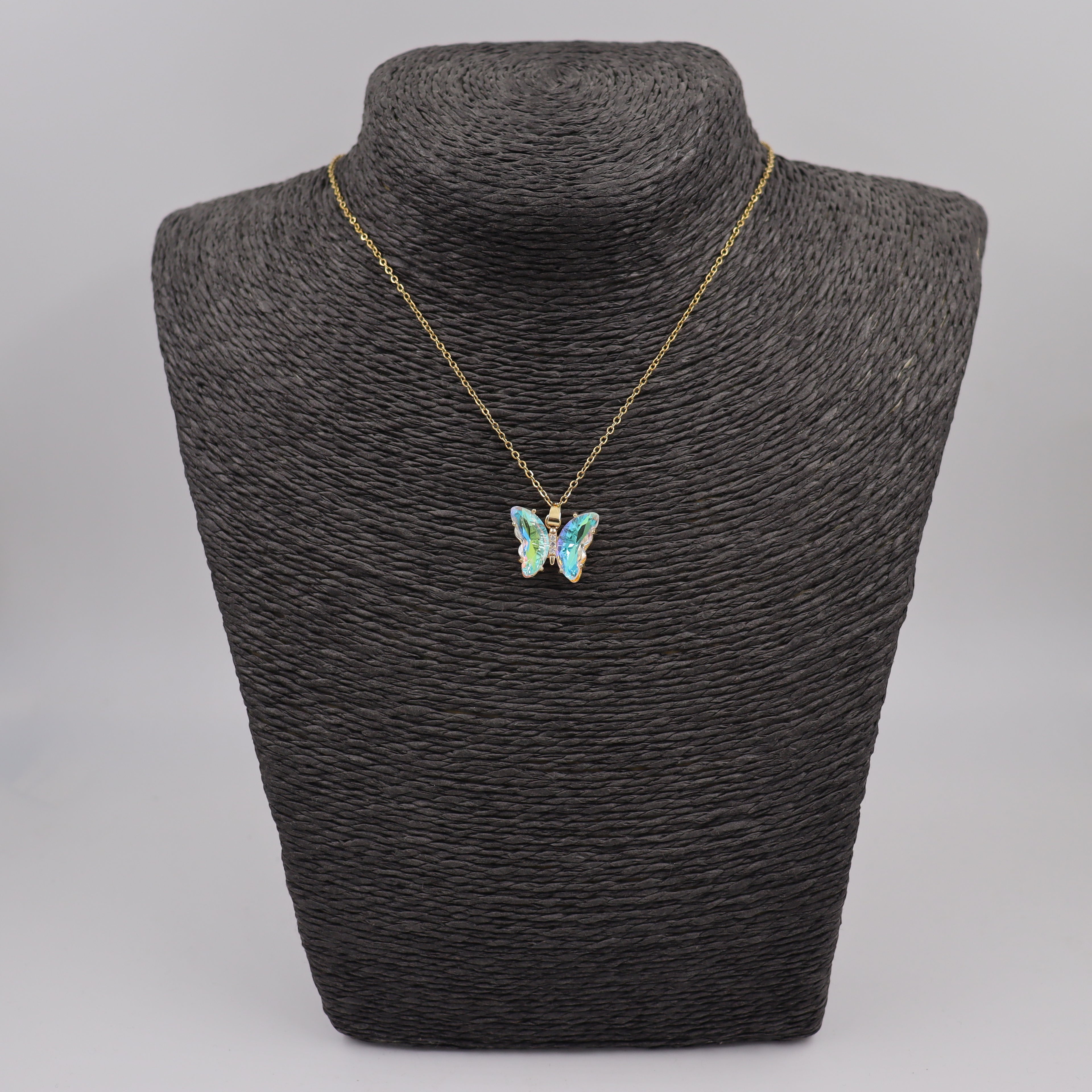 COLLAR ACERO DORADO MARIPOSA CRISTAL