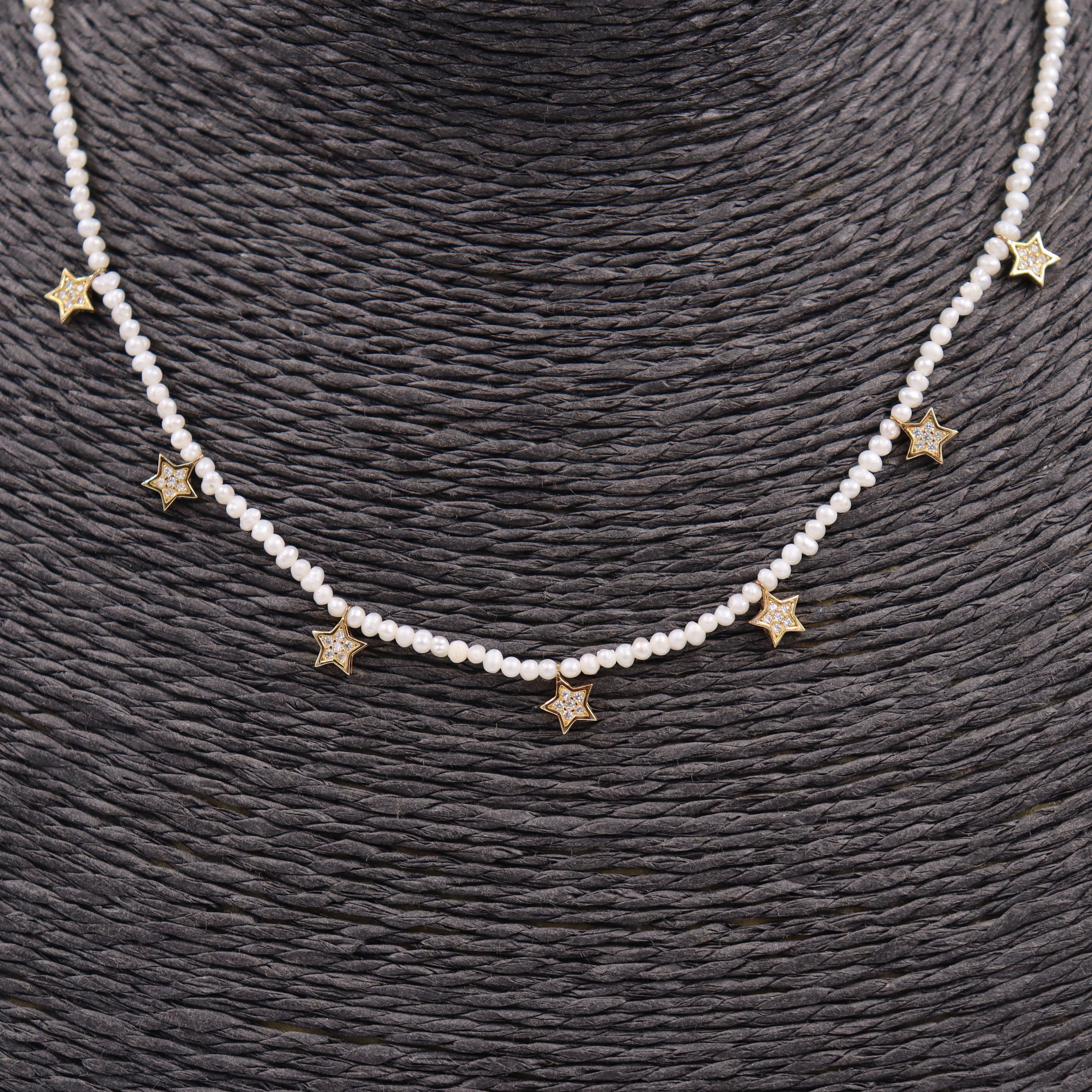 COLLAR DORADO PERLITAS Y ESTRELLAS