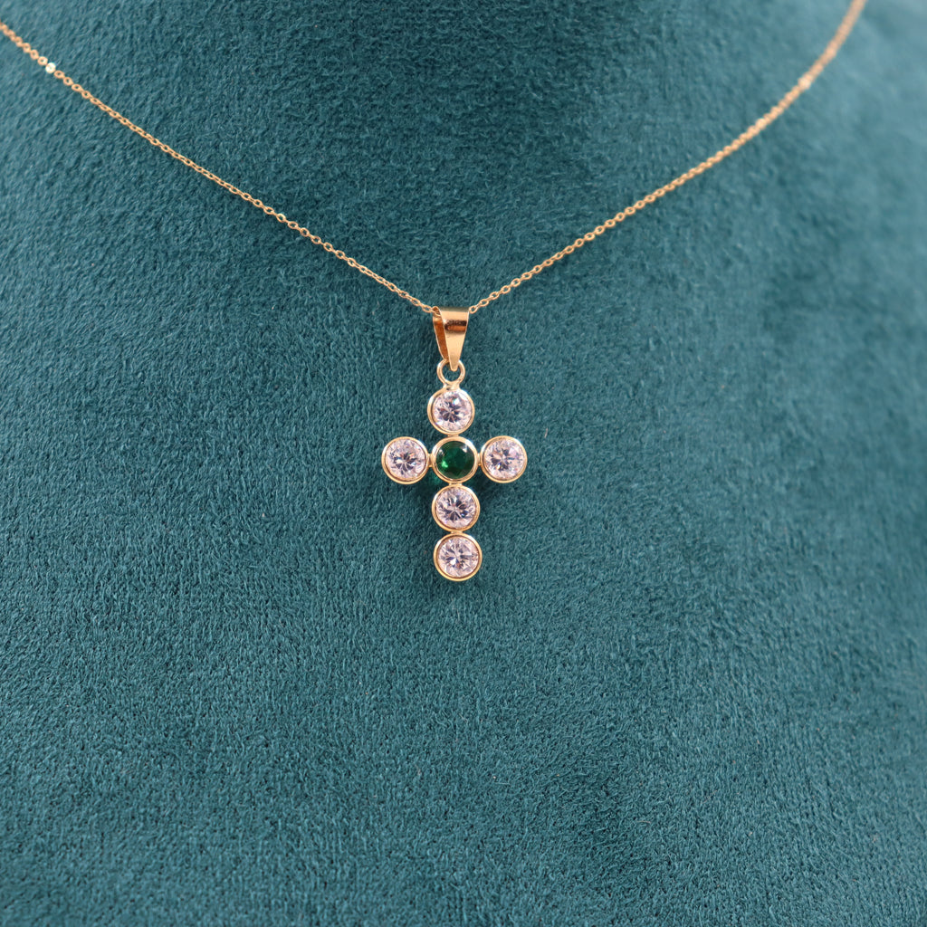 COLLAR  CRUZ CON CIRCONITAS