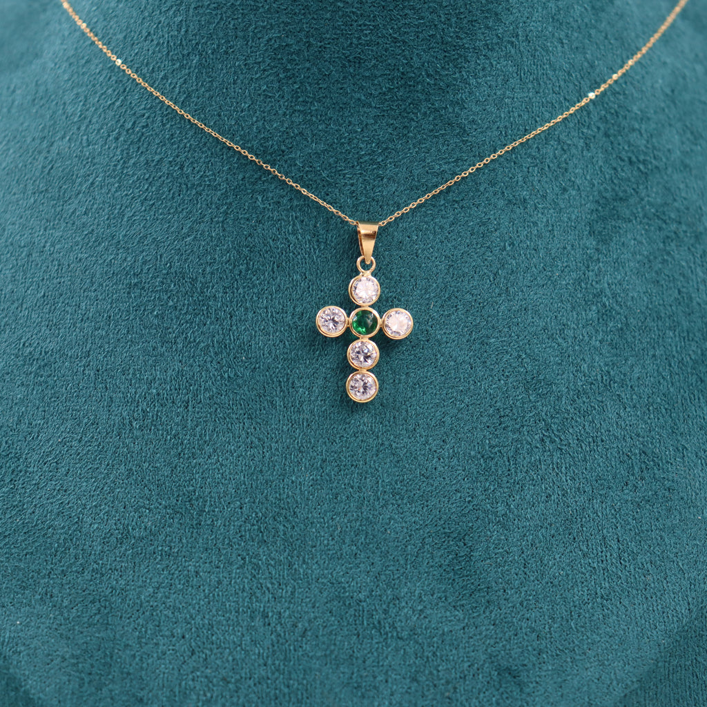 COLLAR  CRUZ CON CIRCONITAS