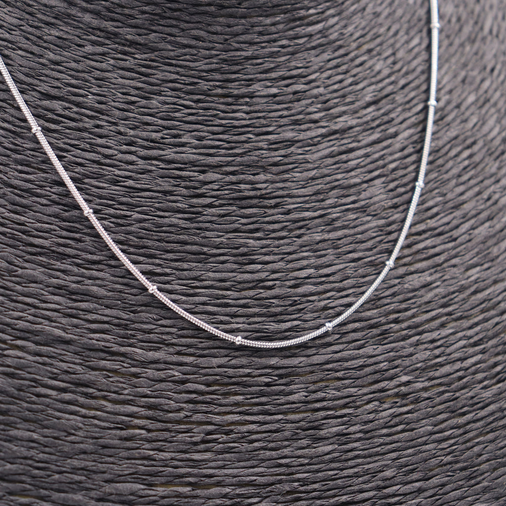 COLLAR ACERO BOLAS PEQUEÑAS