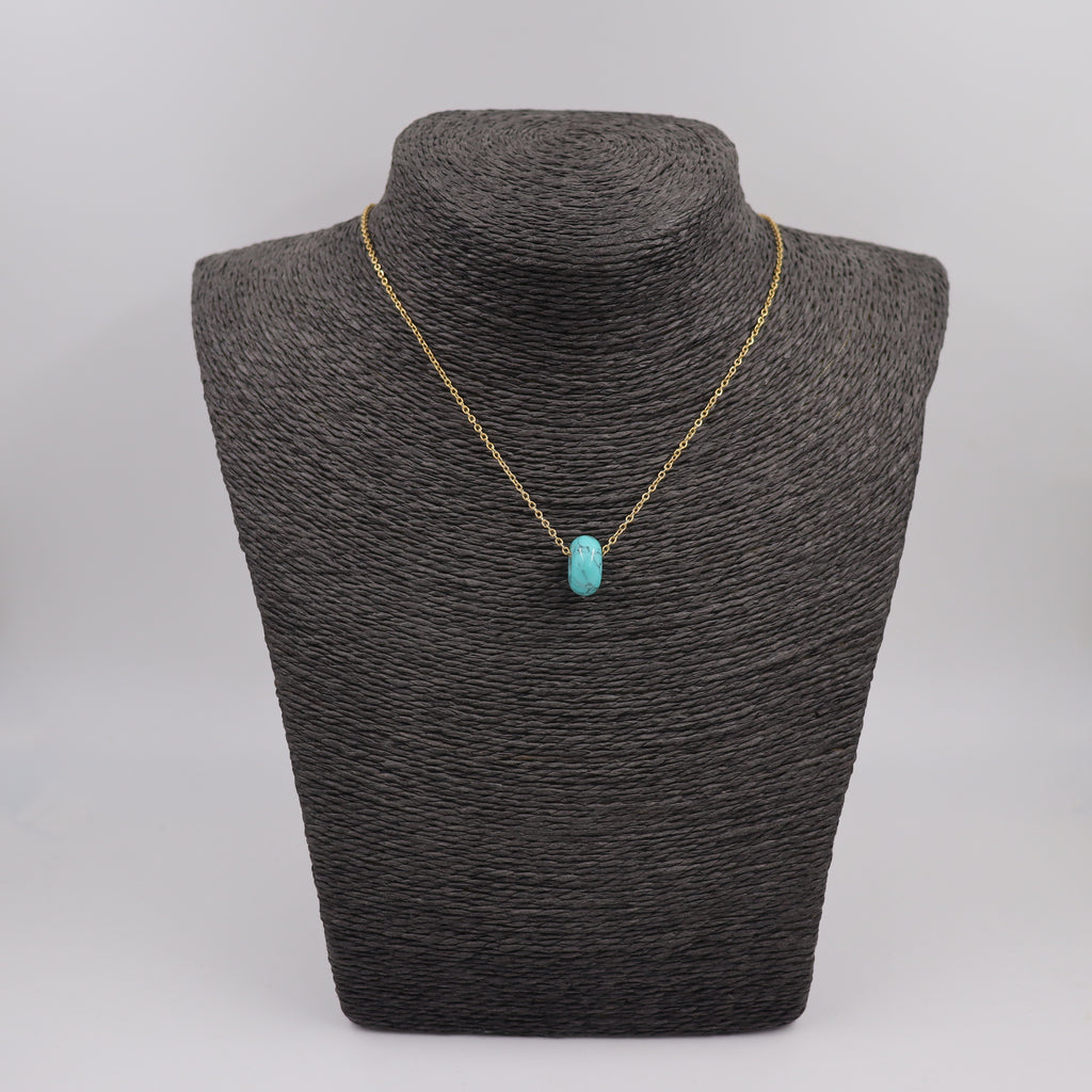 COLLAR ACERO DORADO Y DONA COLOR TURQUESA