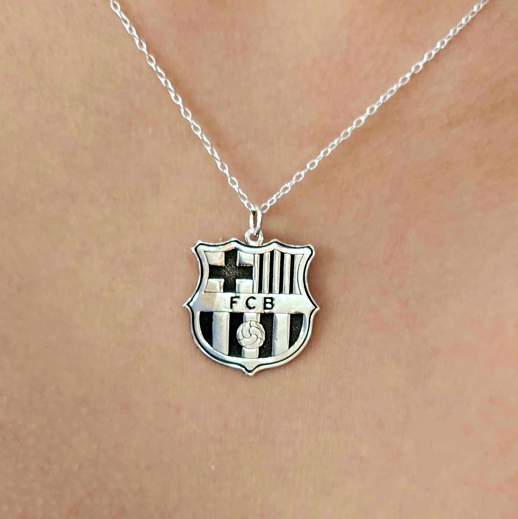 COLLAR PLATA BARCELONA