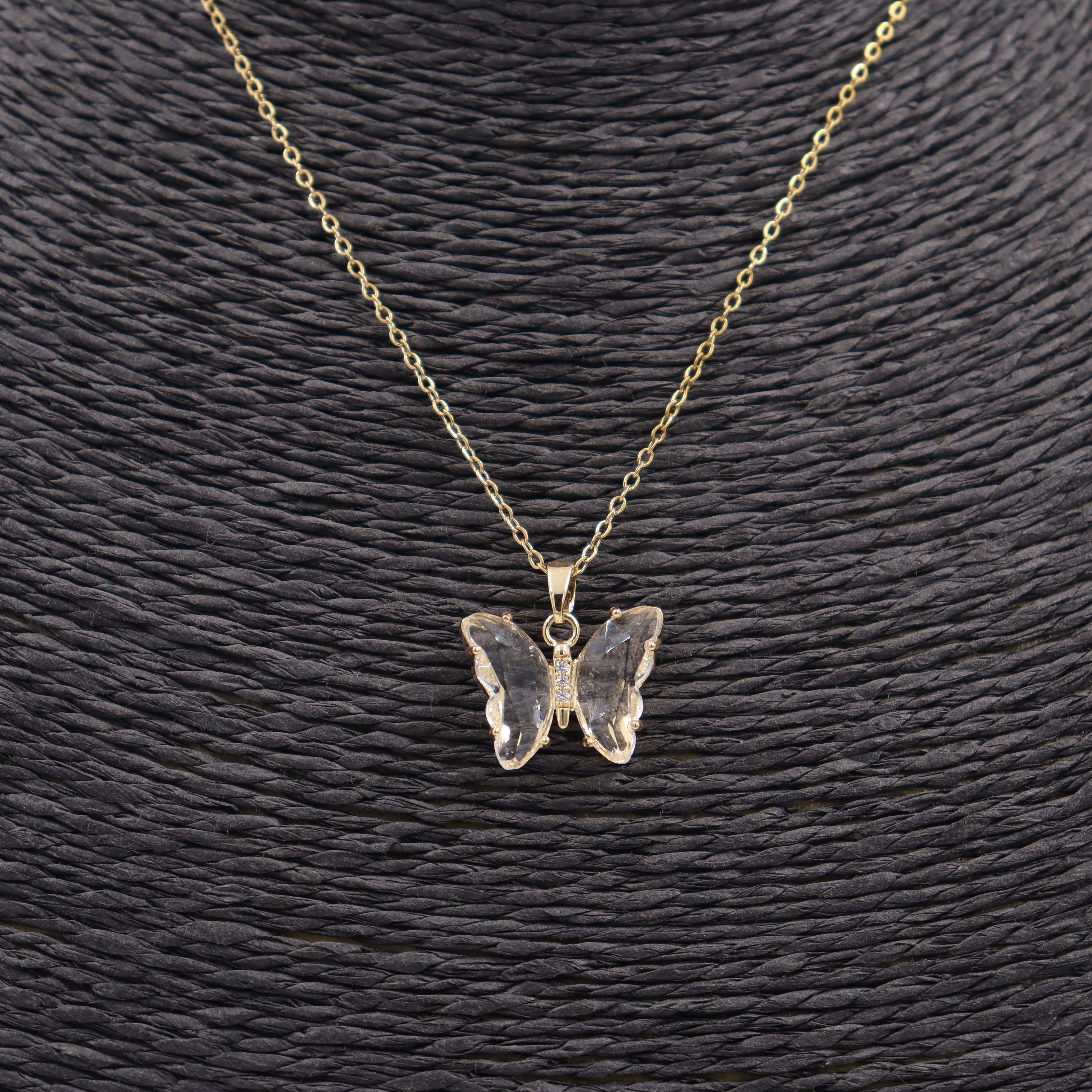 COLLAR ACERO CON MARIPOSA