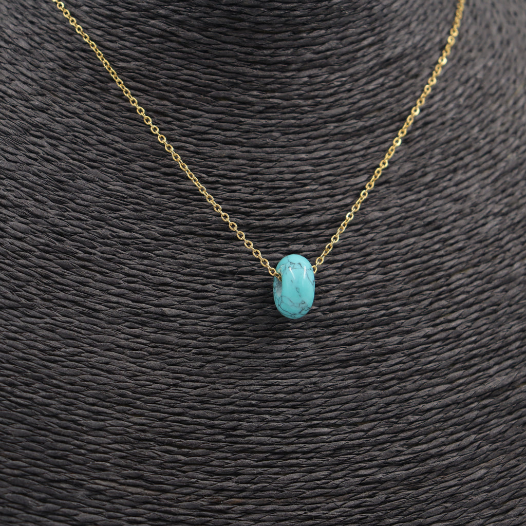 COLLAR ACERO DORADO Y DONA COLOR TURQUESA