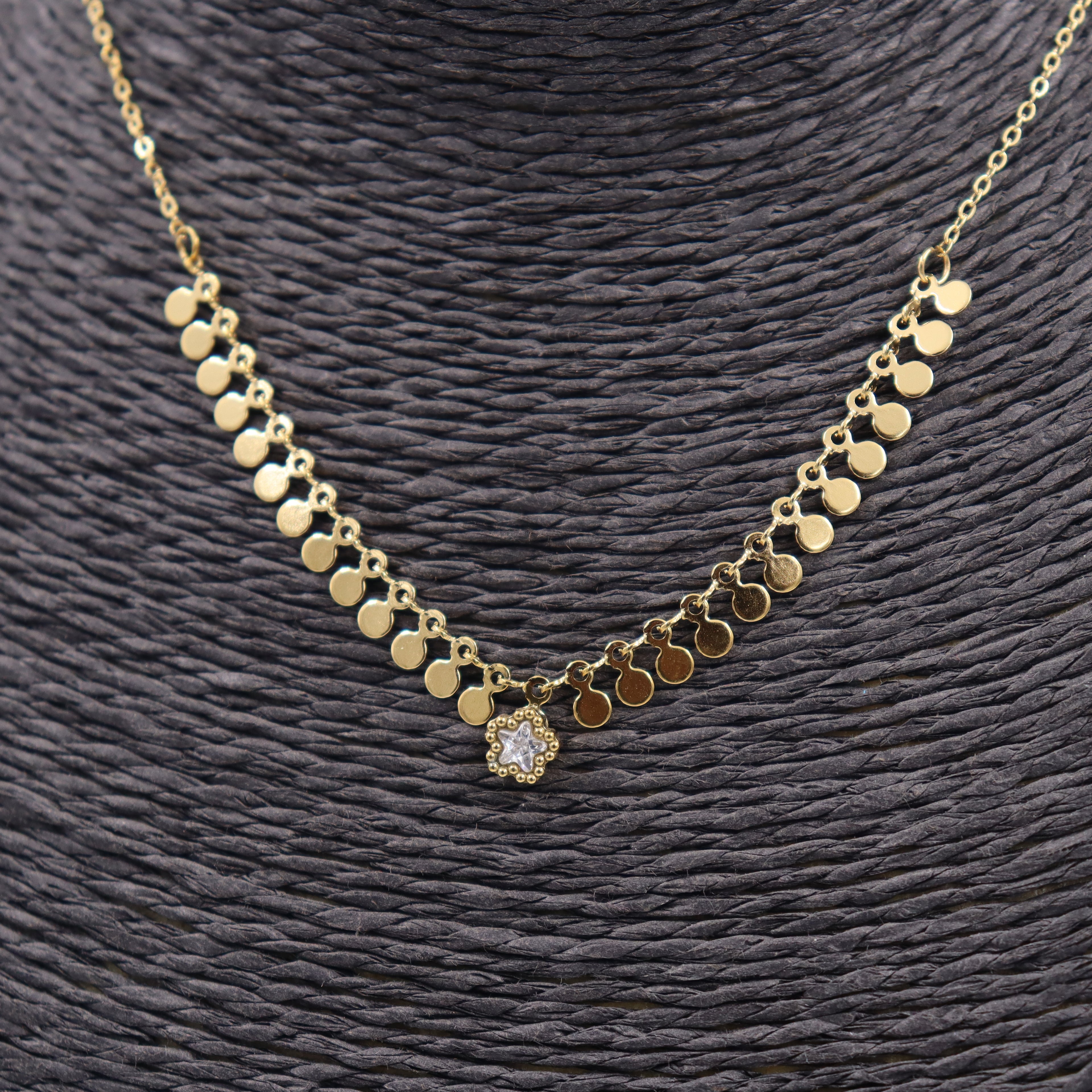 COLLAR ACERO DORADO PERLITAS Y ESTRELLAS